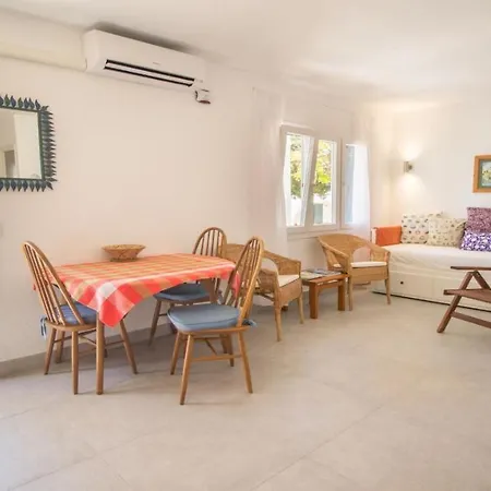 Calo Blanc Apartamento 21 شقة Binisafua